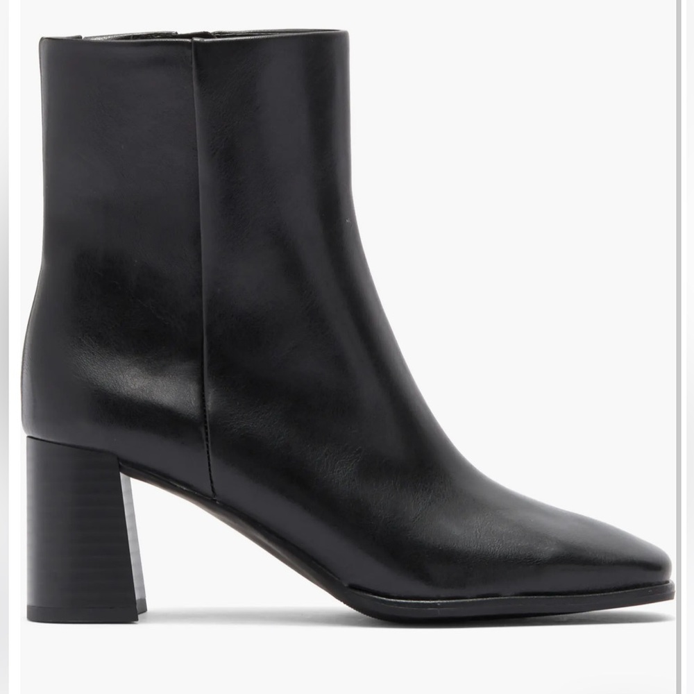 NEW Nordstrom Normandy block heel bootie size 6.5